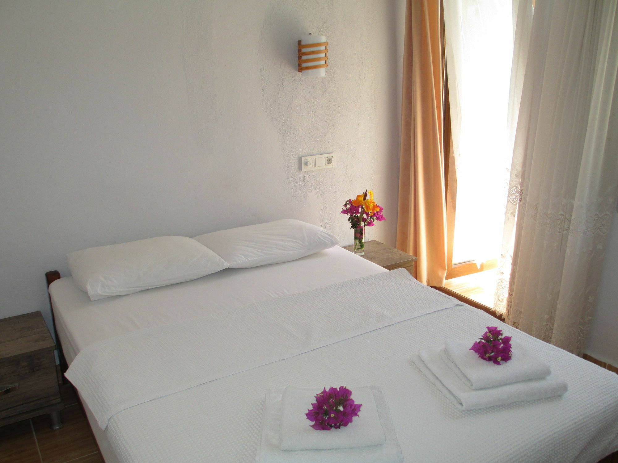 Eucalyptus Pension Патара Экстерьер фото